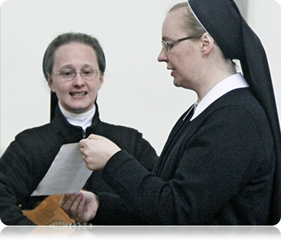 Siostra
Marlena JSSM (od lewej)
Szensztacki Instytut 
Sióstr Maryi