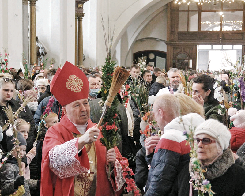 Niedziela Palmowa w katedrze grodzieńskiej z udziałem pasterza diecezji