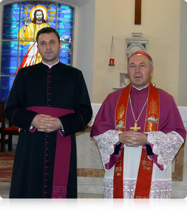 Ks. Bp Aleksander Kaszkiewicz (z prawej) z Ks. Bp. Elektem Józefem