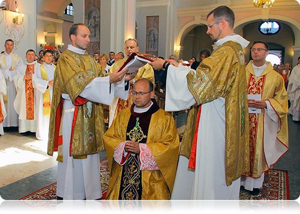 Obrzęd święceń biskupich