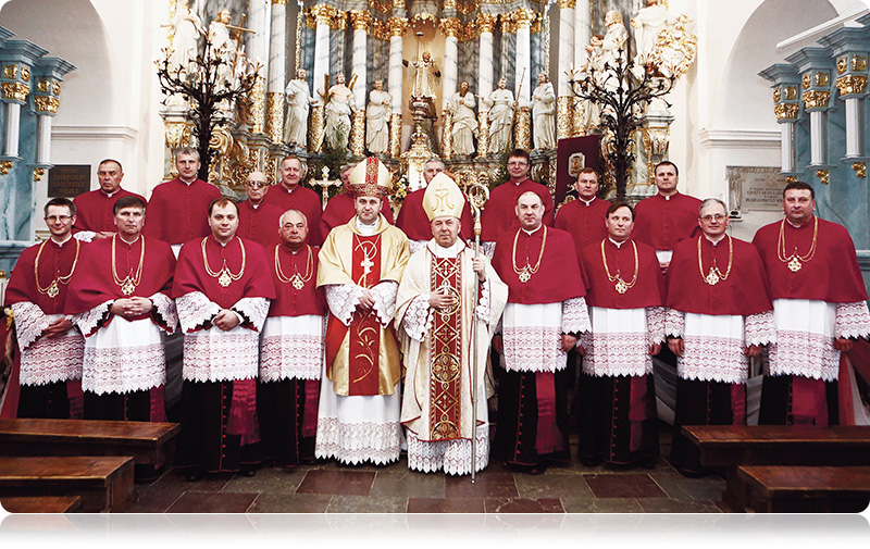 Kolegium osób duchownych przy katedrze biskupiej