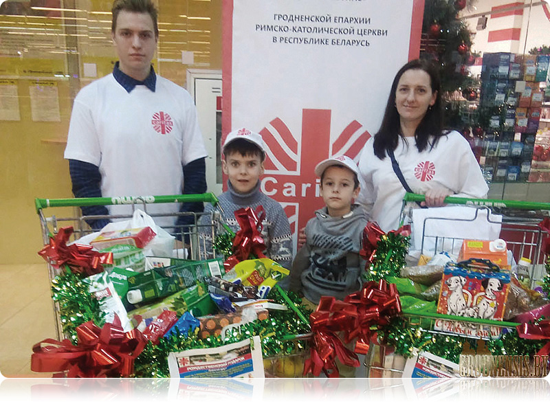 Tradycyjnie przed świętem Bożego Narodzenia „Caritas” 
zbiera prezenty dla dzieci niepełnosprawnych