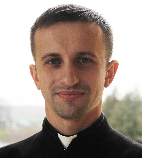 Dk. Andrzej Strukiel,
urodził się 19 listopada 1993 roku, pochodzi z parafii Podwyższenia
Krzyża Świętego w Lidzie