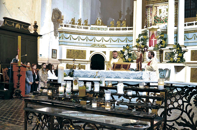 Podczas Mszy św. w budsławskim sanktuarium w intencji rozpoznania właściwej drogi życia